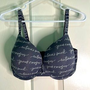 Victoria’s Secret push-up bra, grey,size 36 DDD in excellent condition